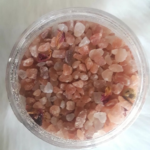 Cedar + Stone Australian PINK Himalayan Bath Salts - Picture 5 of 6